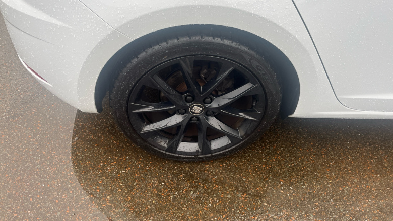 SEAT Leon 1.5 TSI EVO 150 FR Black Edition [EZ] 5dr Petrol Hatchback